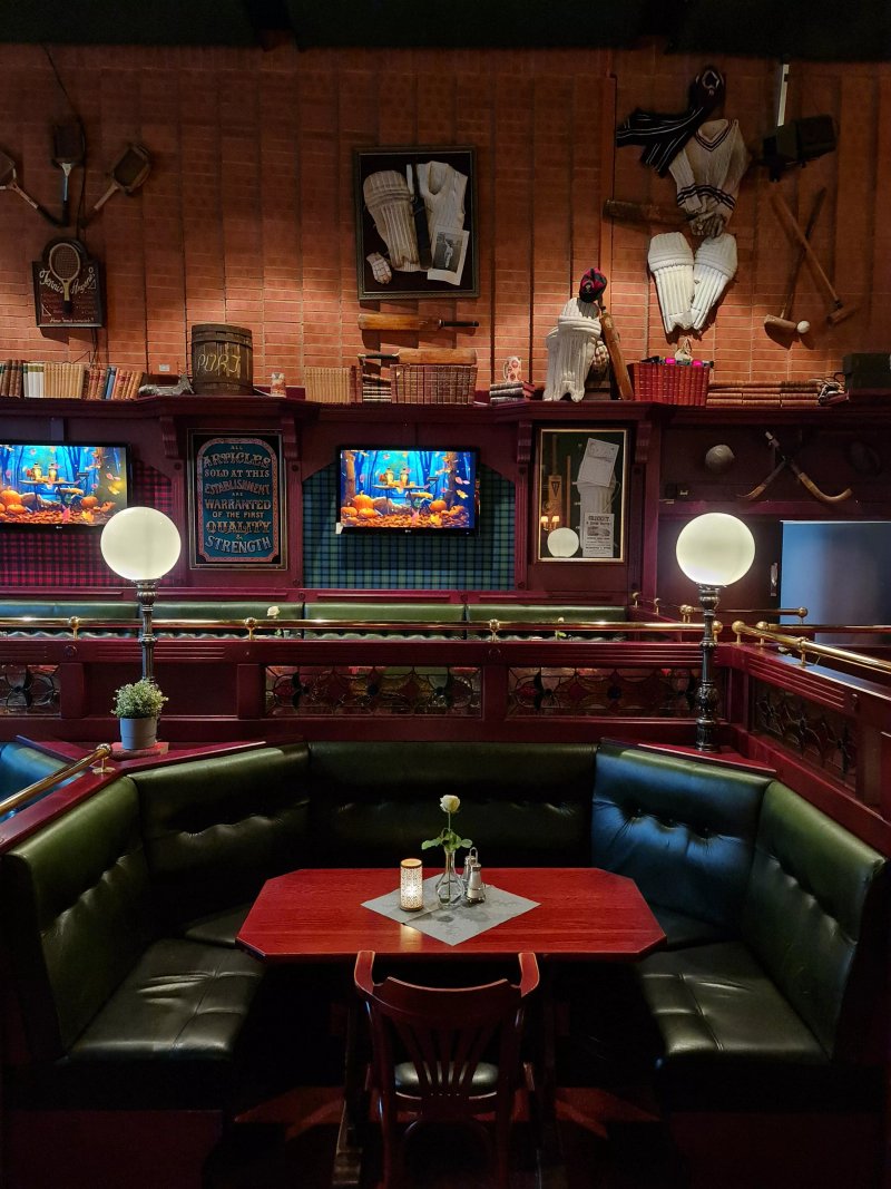Flying Restaurang & Pub