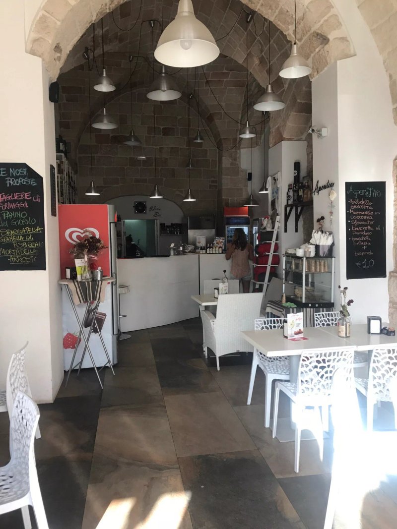 Al 9 Aperitivi Wine Bar