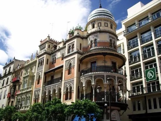 Edificio La Adriatica