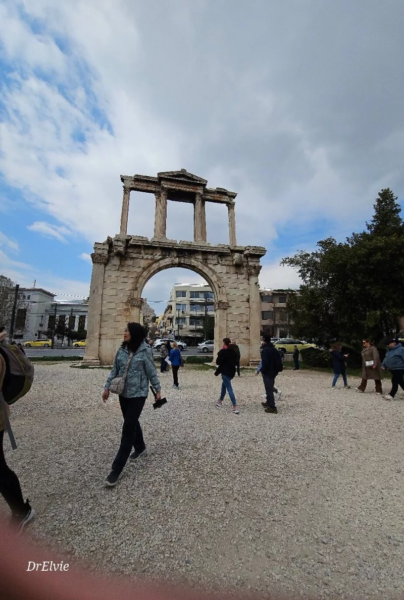 Acropolis View Deluxe Penthouse & Luxury Apartments - Travelvibes