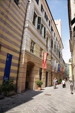 "Magiche Trasparenze - I Vetri dell'antica Albingaunum"