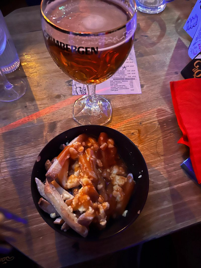 Les Gosses Du Quebec Pub
