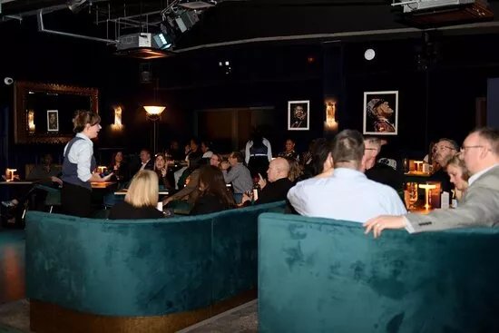 The Lounge Club