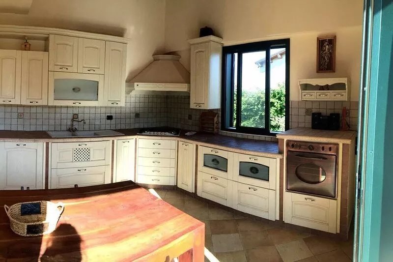VILLA ULIVI a few minutes from the beach