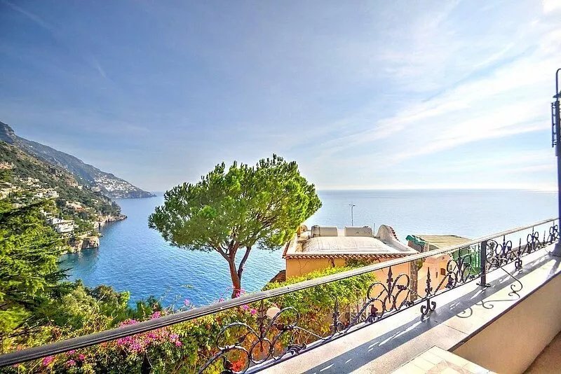 Villa Ursula A: A charming apartment that covers the entire first floor of a