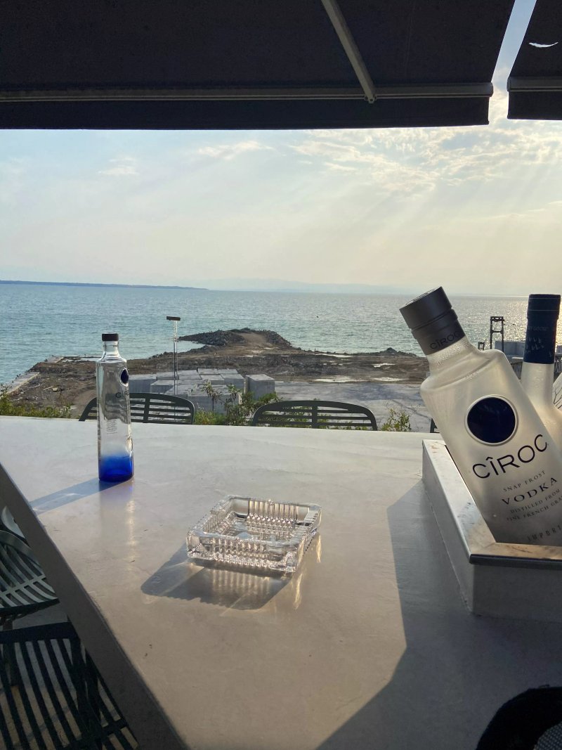 Mistral Seaside Bar