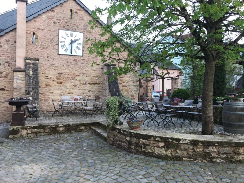 Weingut & Gastehaus GiwerGreif