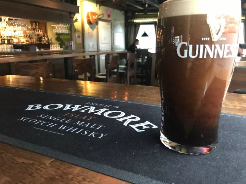 Oliver's Corner Irish Pub