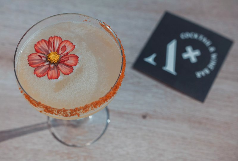 Alavarium Cocktail Bar