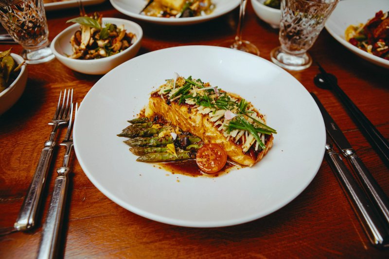 GRACE Restaurant & Bar