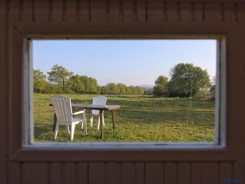 Domaine Des Pierres Jumelles - Balade À Cheval - Chambre D’hôtes Mayenne