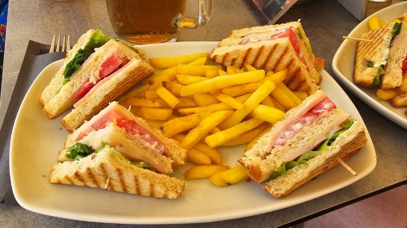 Golden Cafe