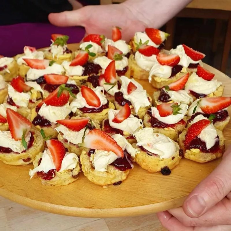 Mae's Tea Room & Gallery