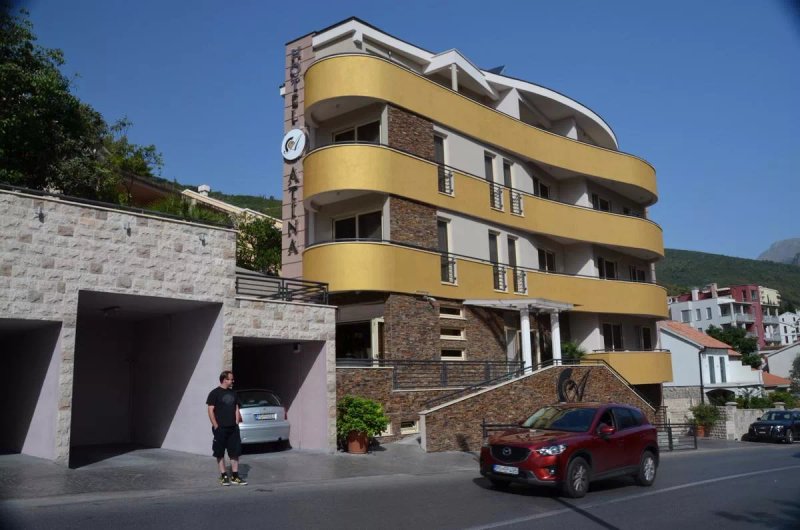 Hotel Atina