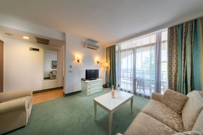 Helena Park Hotel