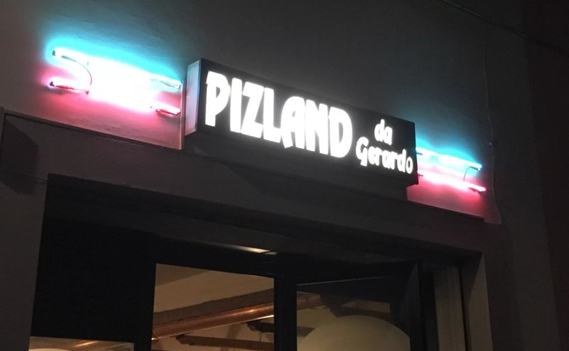 Pizland Di Gerardo Tortora E C. Sas