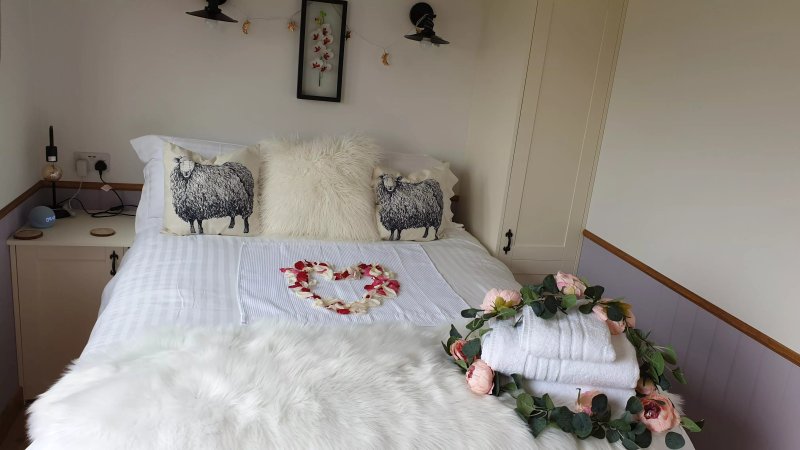 Tone Valley View Glamping