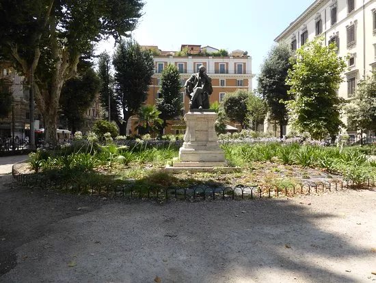Piazza Benedetto Cairoli