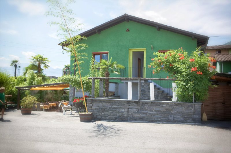 Bamboohouse Motel Riazzino