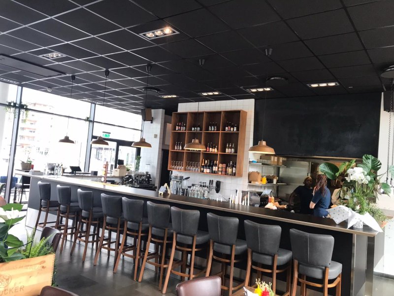 Dockside Burgers & Bar