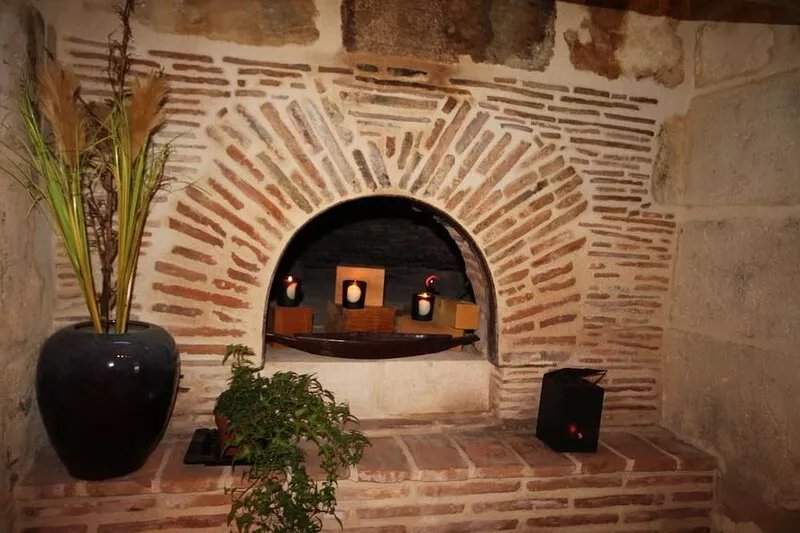 Former wine warehouse, 18th century, Aquitaine, Périgord. For 2 to 12, pool-park