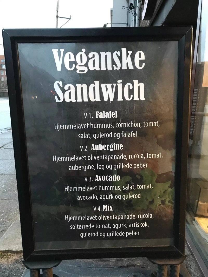 Dania Tapas & Sandwich