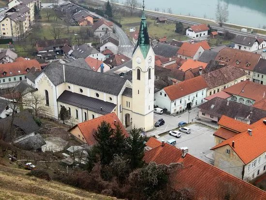 Zupnijska cerkev sv. Nikolaja v Sevnici