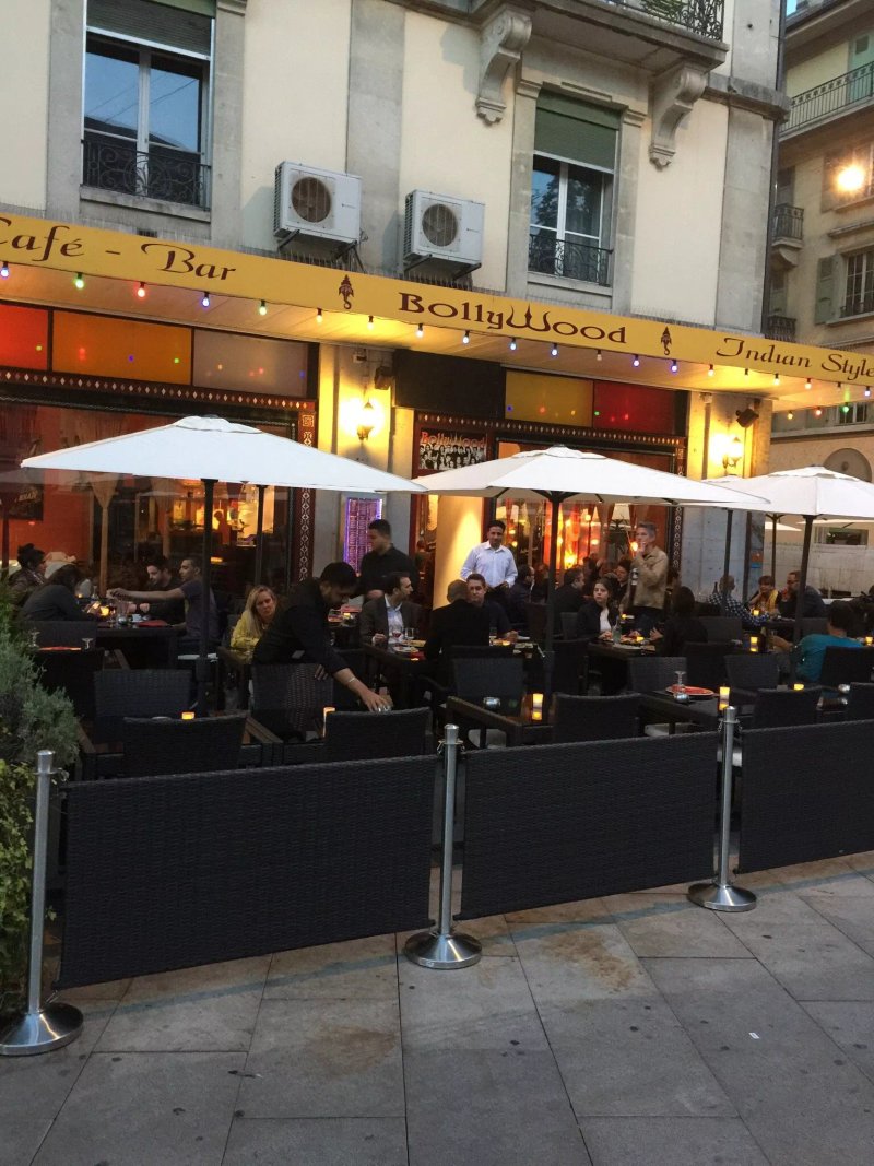 Bollywood Cafe