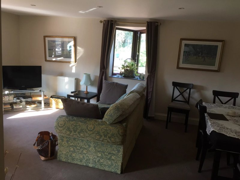 Reynolds Farm Footpath Cottages
