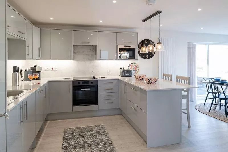 Morawelon: 100m from the beach in Rhosneigr