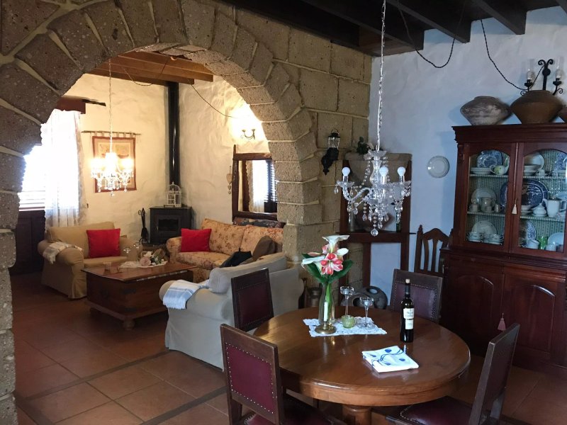 Casa Rural Tajona & Granero