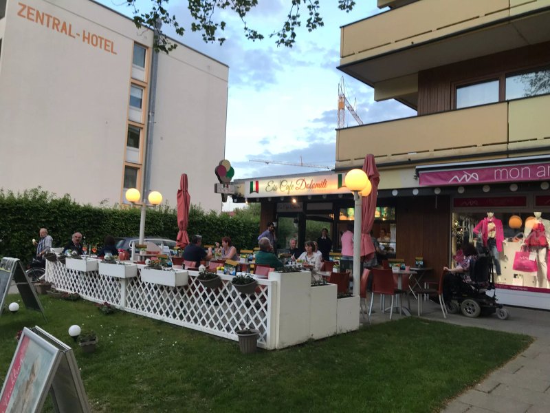 Eiscafe Dolomiti
