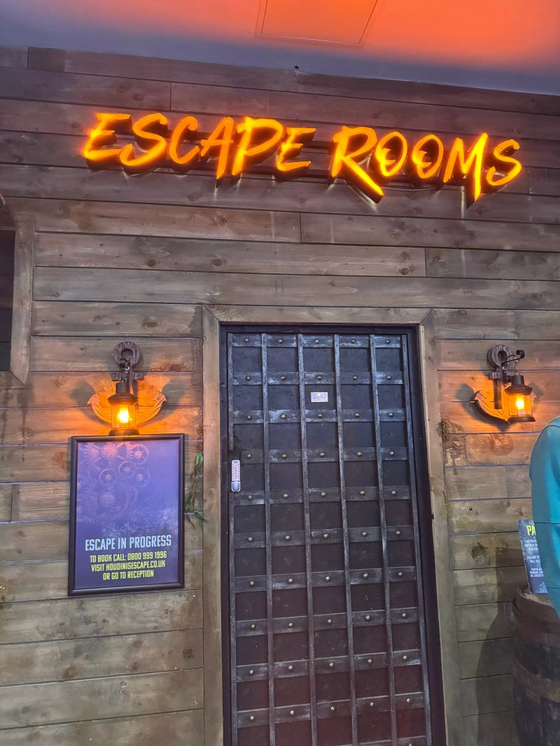 Houdini's Escape Room Experience - Southampton Tenpin