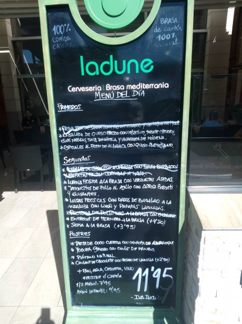 Ladune