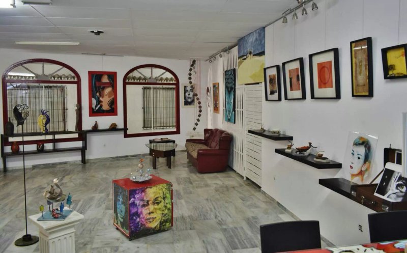Studio33