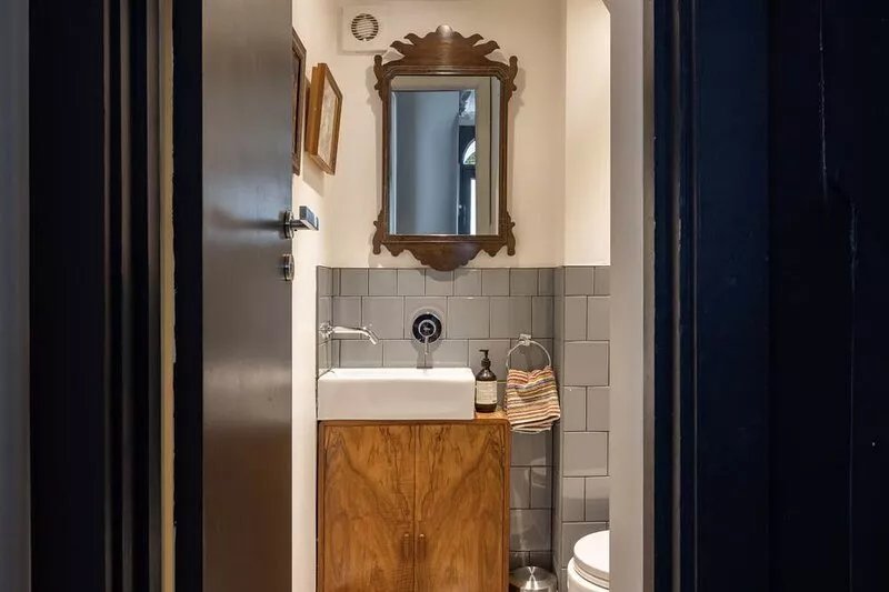 Light filled house five minutes from the tube, perfect for families!