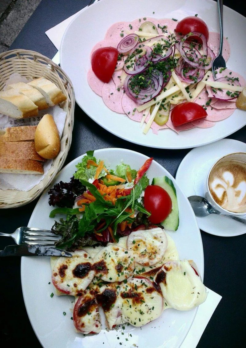 Cafe Voila
