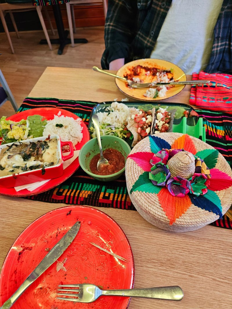 Hooleos Mexican Cafe-bar