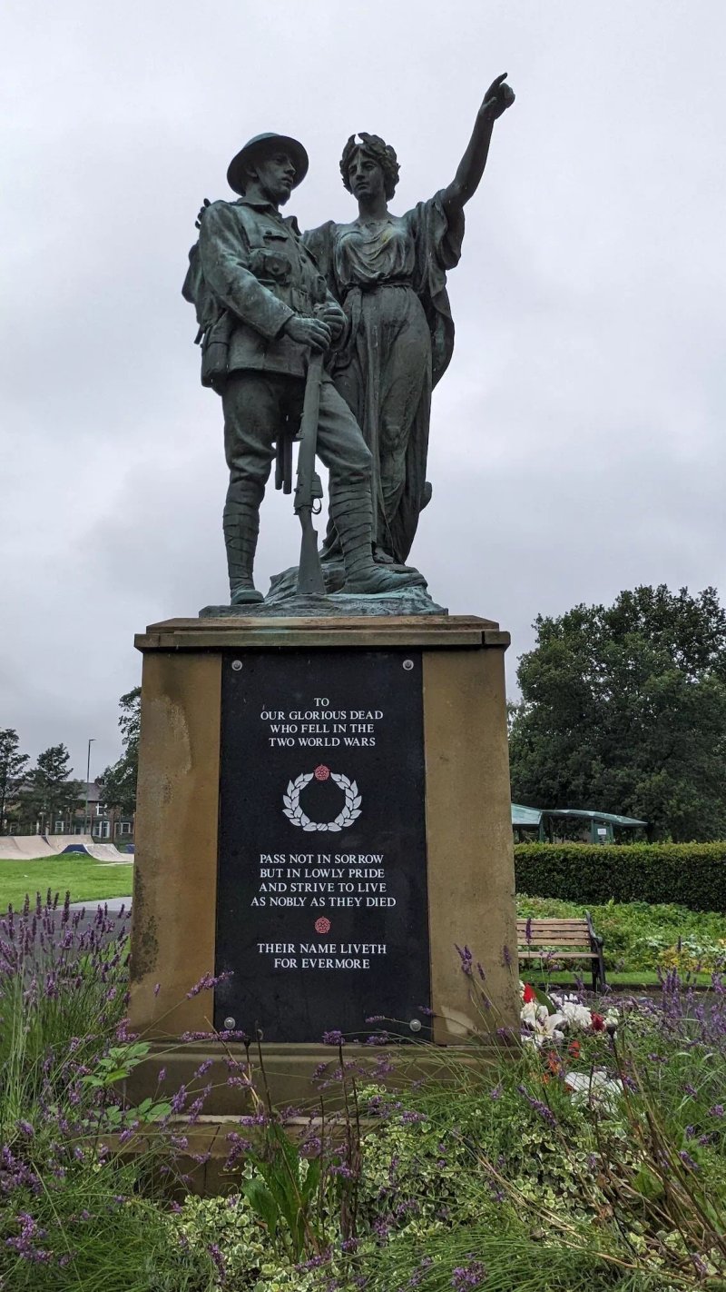 Clayton Le Moors War Memorial
