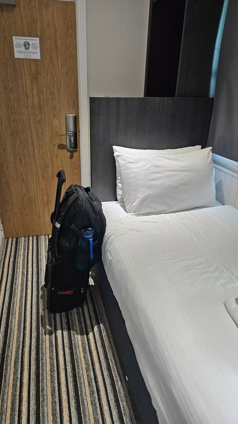 Maiden Oval Hotel