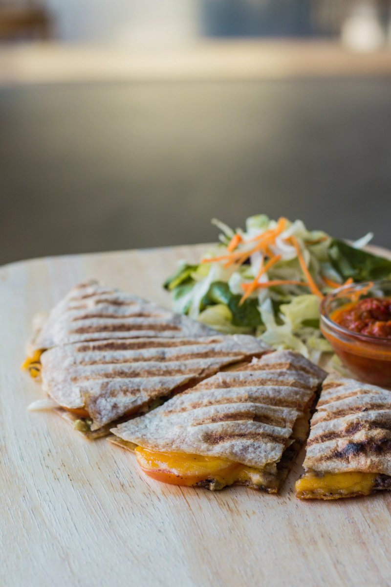 Arnie's Bistro & Coffee