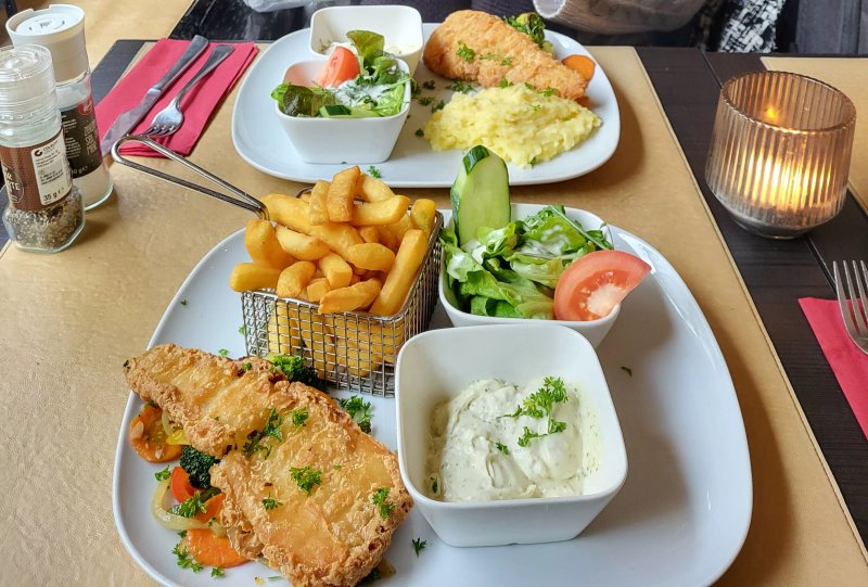 Chez Charles Brasserie