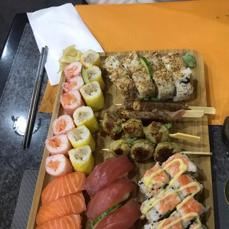 PERIGORD SUSHI et WOK