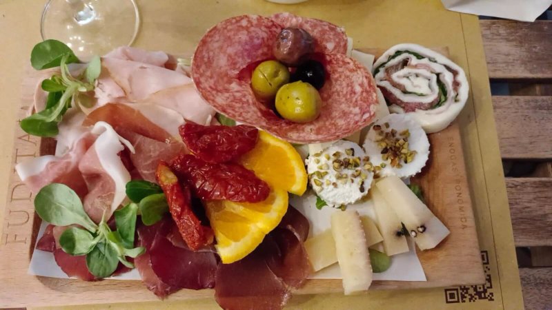 FUD ITALI Salumeria Enogastronomica