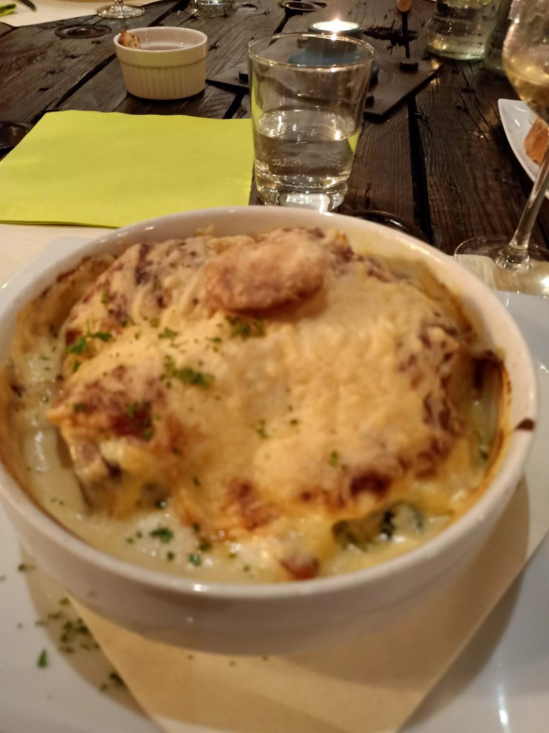 La Fourchette A Droite