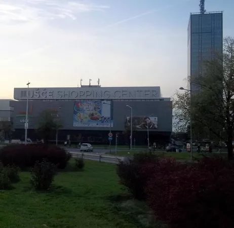 USCE Shopping Center