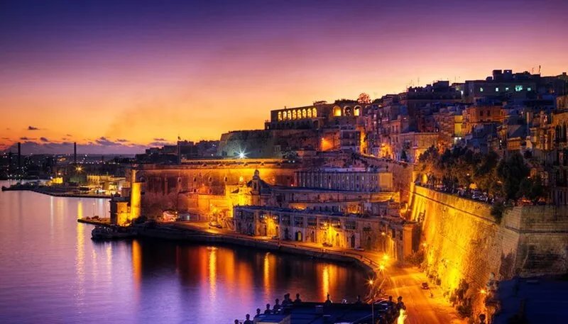 Grand Harbour - Apartment in historic Valletta building