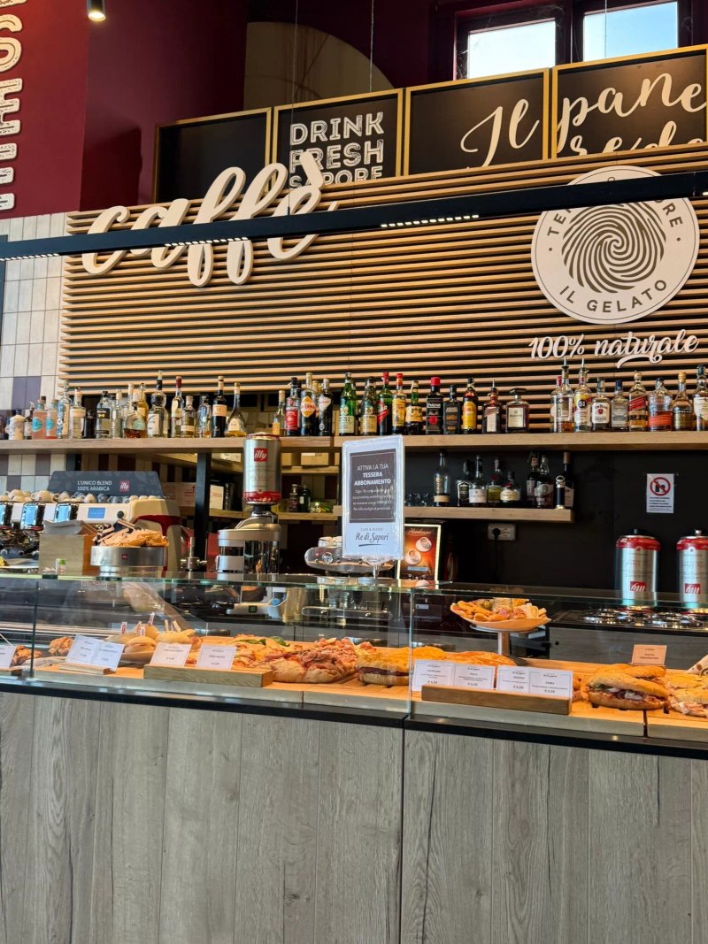 Cafe e Bistro Re di Sapori