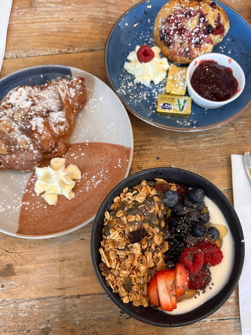 Rooster's Cafe & Farmshop