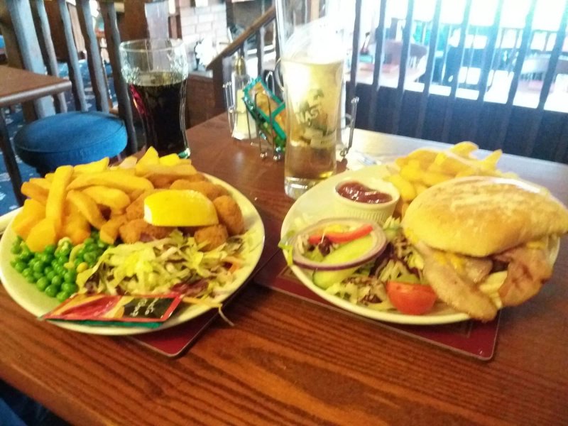 The Mariner Hotel Restaurant Bar